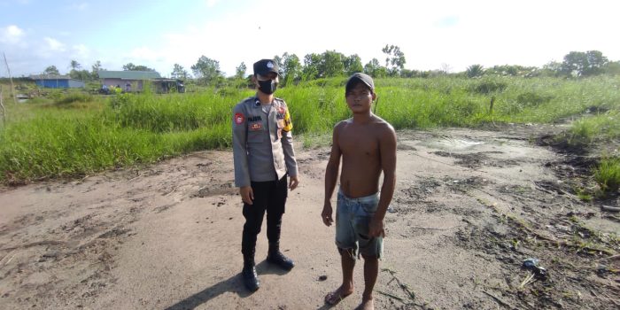 FOTO 12- SOSIALISASI KARHUTLA