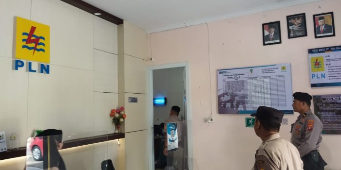 FOTO 8 - SAMBANGI PLN