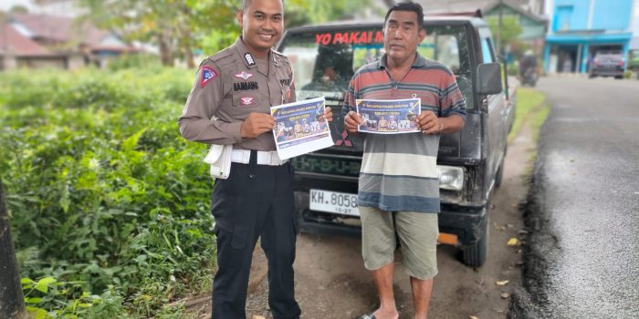 Foto 10 = Bagi Stiker