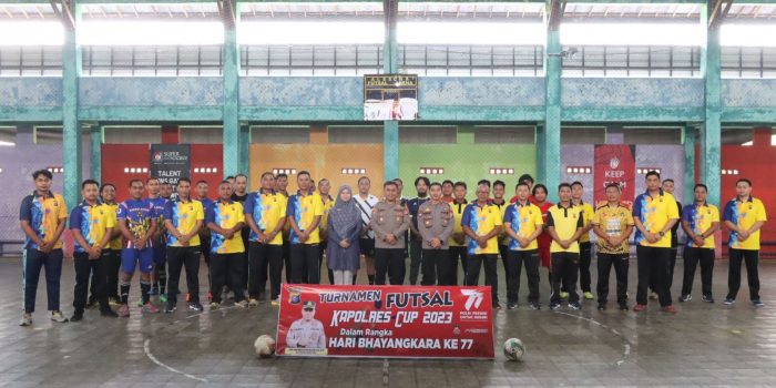 FOTO 1 - LOMBA FUTSAL