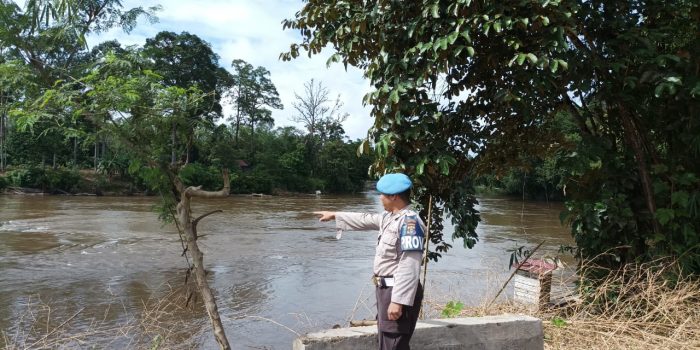 FOTO 11 - CEK DEBIT SUNGAI