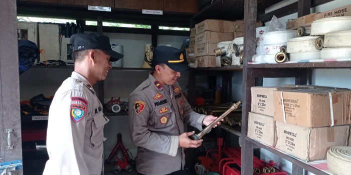 FOTO 14 - CEK SARPRAS PERUSAHAAN KAYU