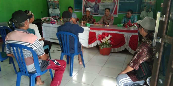 FOTO 18 - JUMAT CURHAT SAHABU
