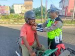 FOTO 2 - KLIK HELM
