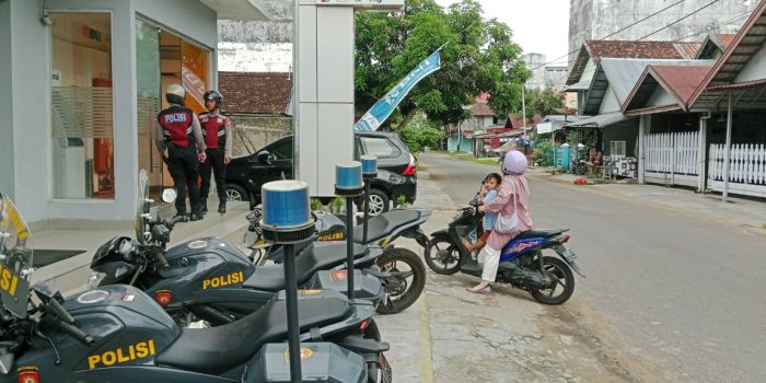 FOTO 6 - PATROLI BANK CEK ATM