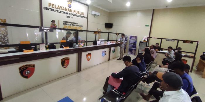 FOTO 13 - PELAYANAN SKCK