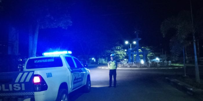 FOTO 2 - BLUE LIGHT PATROL
