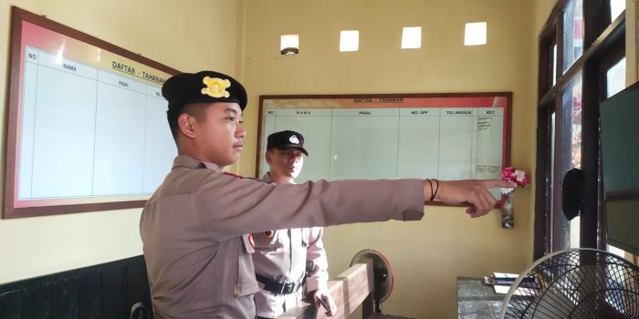FOTO 5 - CEK CCTV RUANG TAHANAN