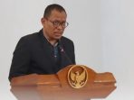 sampaikan pidato pengantar