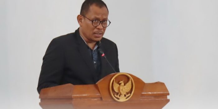 sampaikan pidato pengantar
