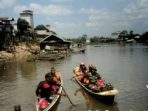 pemadaman naik perahu