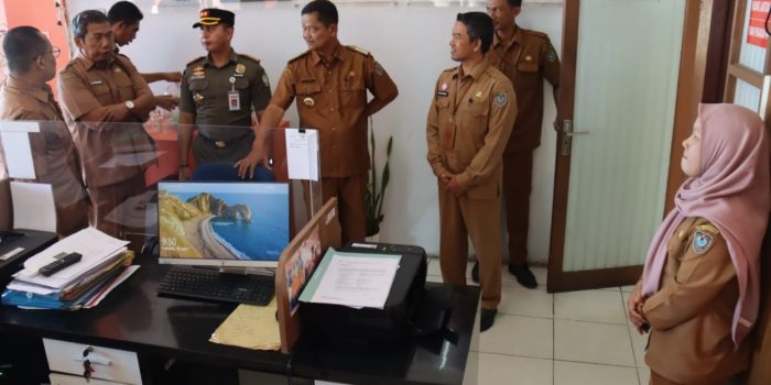 Sidak di Perijinan